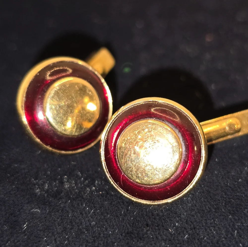 Swank Art Deco Red Glass Bullseye Cufflinks Understated Elegant
